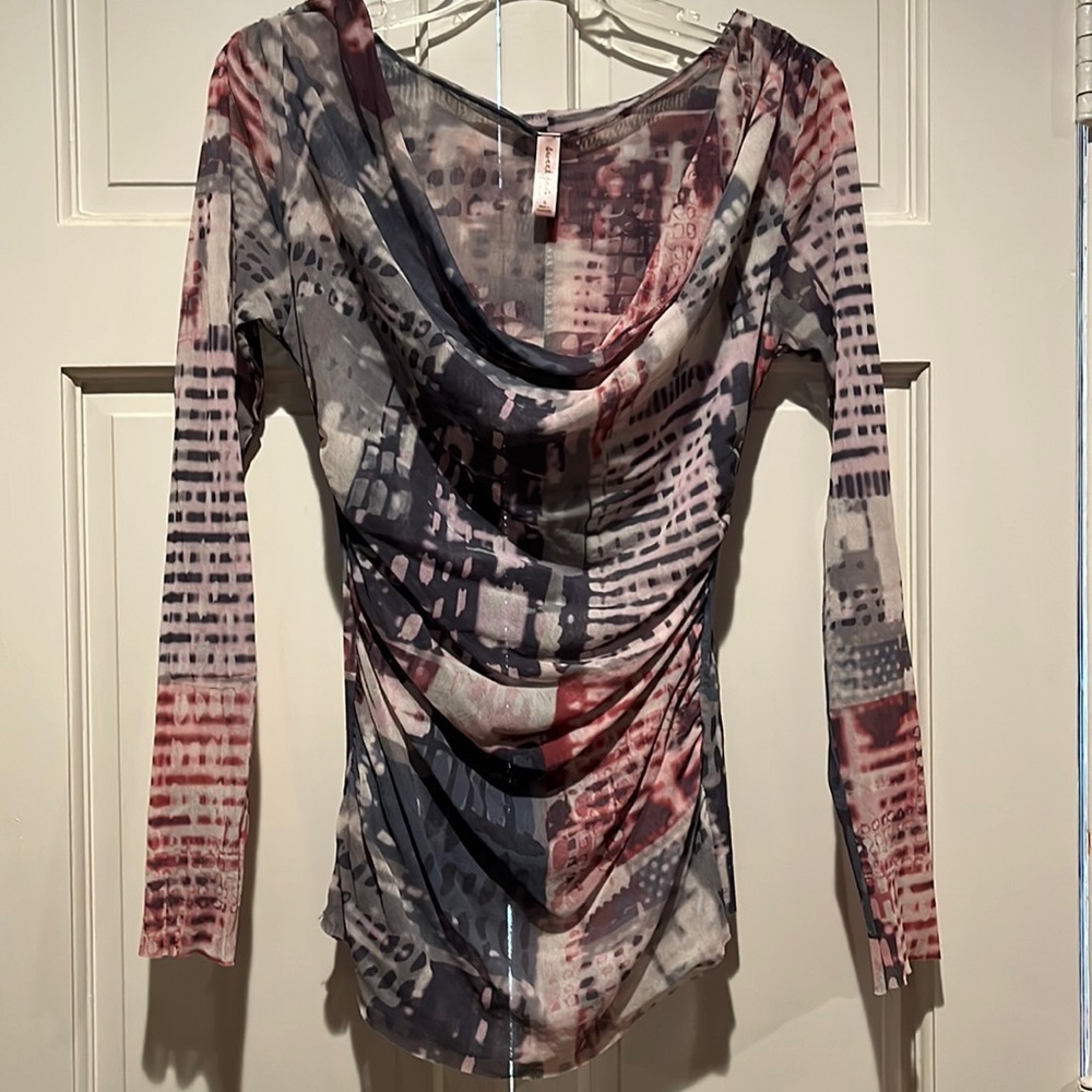 Sweet pea long sleeve top size Small